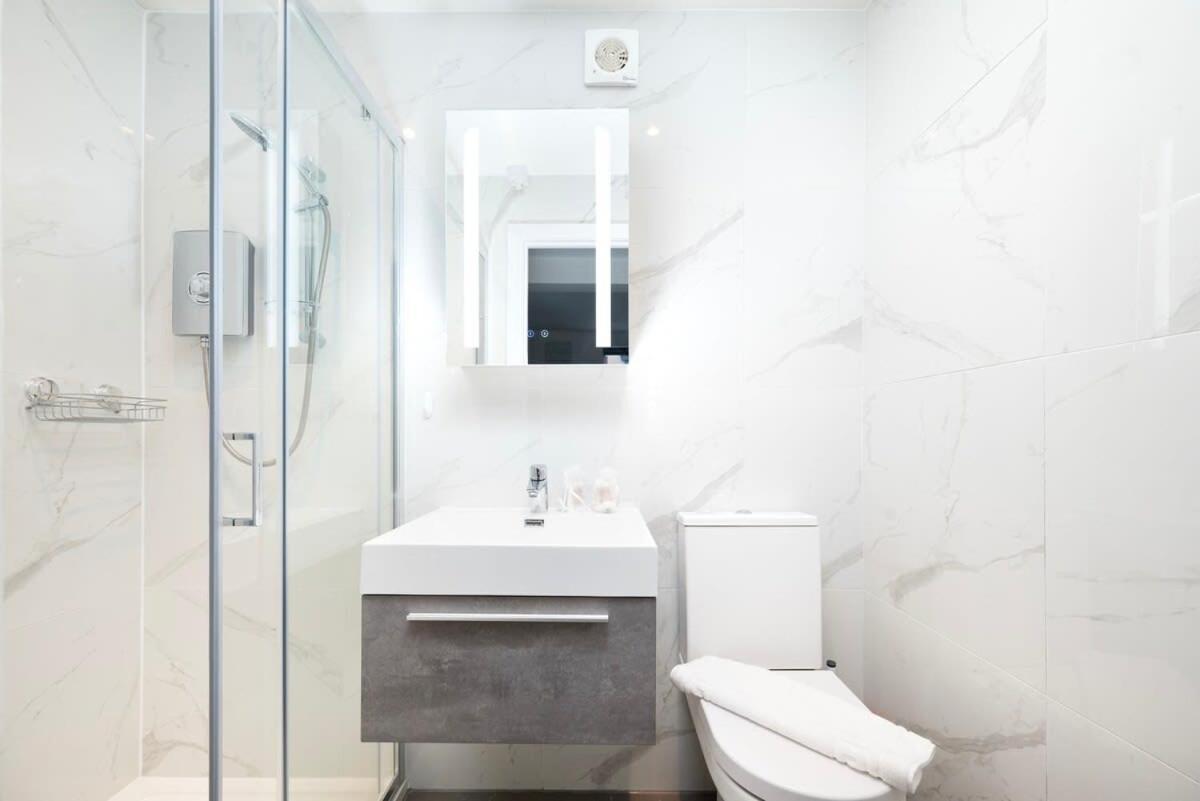 Cozy Single Level Flat With Parking Διαμέρισμα Enfield Εξωτερικό φωτογραφία
