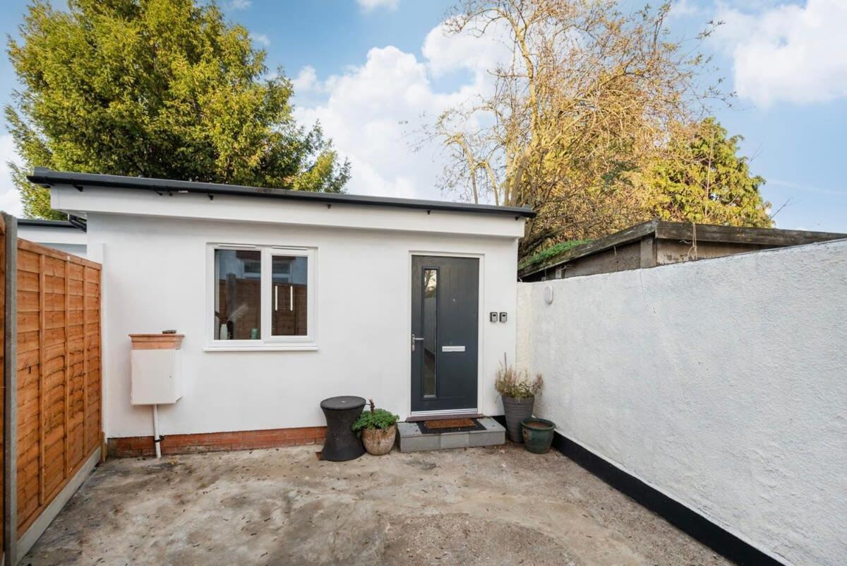 Cozy Single Level Flat With Parking Διαμέρισμα Enfield Εξωτερικό φωτογραφία